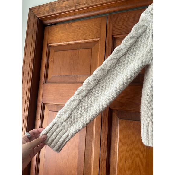 American Eagle Women's Cable Knit Crop Sweater Fisherman Wool Blend Neutral SZ M - Picture 4 of 8